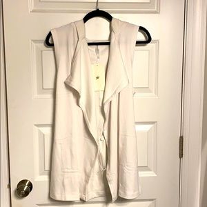 Fabletics Hannah Vest (NWT)